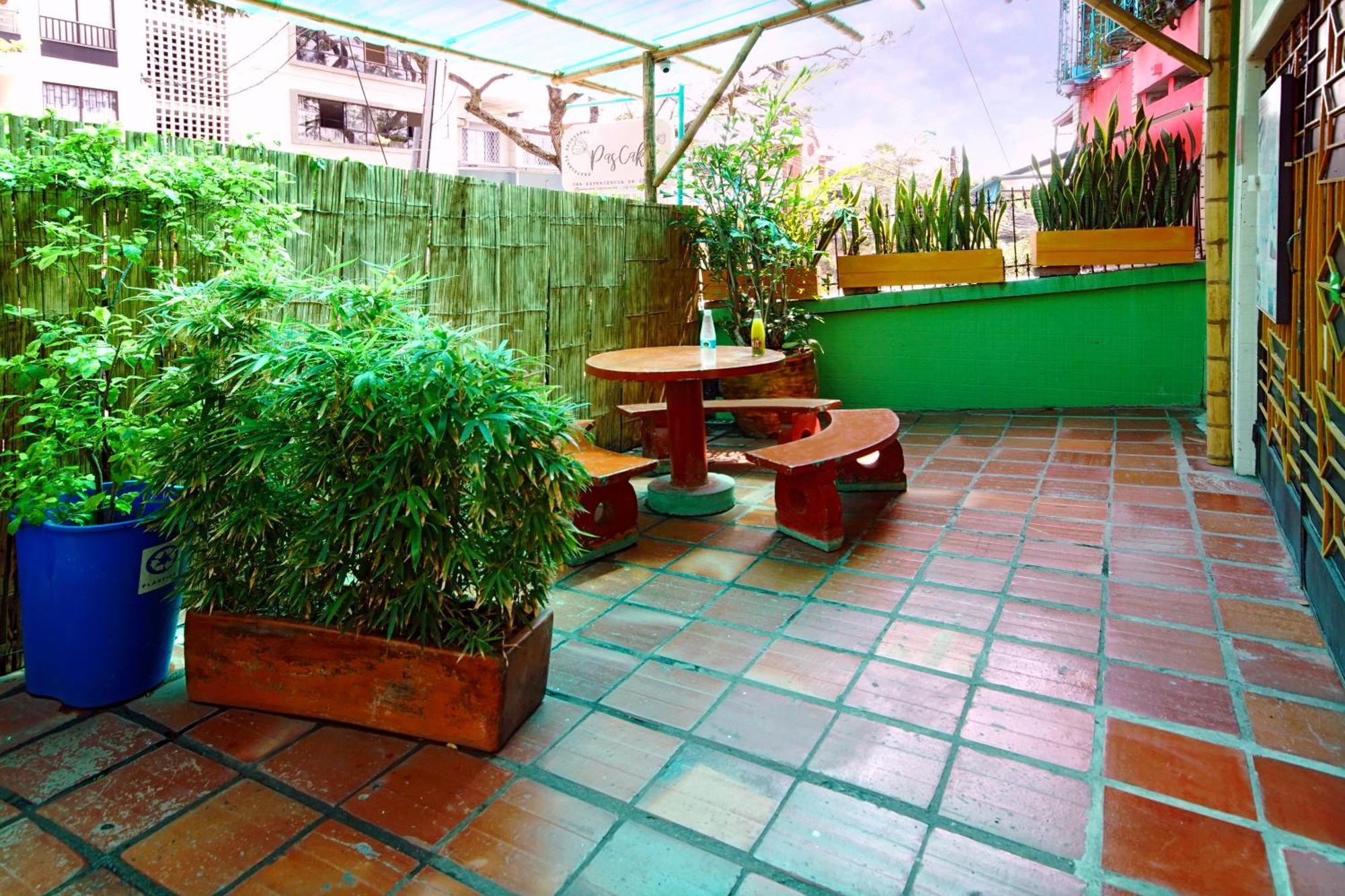 Ding-Dong Hostel Cali Exterior photo